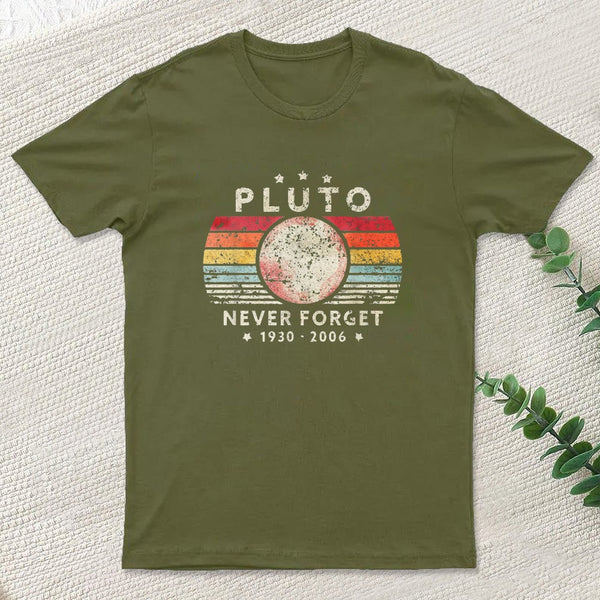 Never Forget Pluto Retro Style Geek T-Shirt
