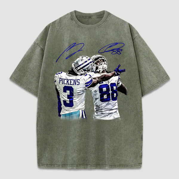 Vintage Close-Up Football Athlete Signature Graphic Washed T-Shirt